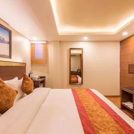 Hotel Infinity International Near Igi Airport 新德里 外观 照片